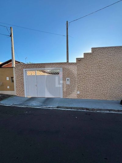 Casa, 3 quartos, 130 m² - Foto 1