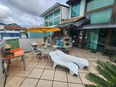 Cobertura, 3 quartos, 232 m² - Foto 3