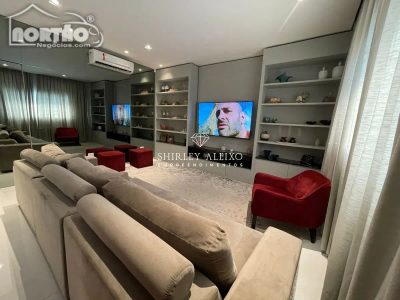 Casa, 4 quartos, 254 m² - Foto 2