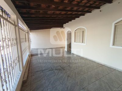 Casa, 4 quartos, 207 m² - Foto 1