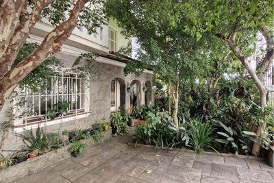 Casa, 6 quartos, 473 m² - Foto 1