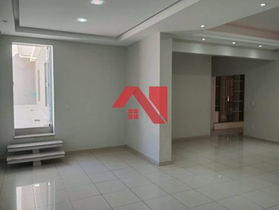 Casa, 3 quartos, 227 m² - Foto 1