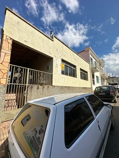 Casa, 4 quartos, 147 m² - Foto 1