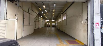 Depósito-Galpão, 240 m² - Foto 1