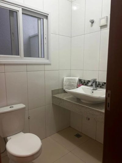 Casa, 4 quartos, 240 m² - Foto 2
