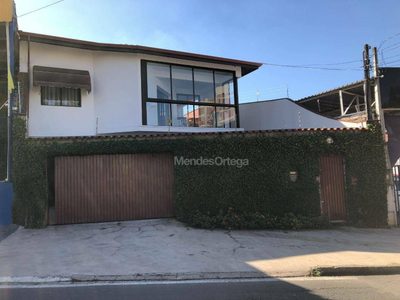 Casa, 3 quartos, 304 m² - Foto 2