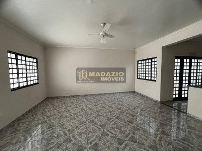 Casa, 3 quartos, 200 m² - Foto 2