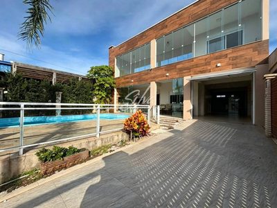 Casa, 4 quartos, 248 m² - Foto 1