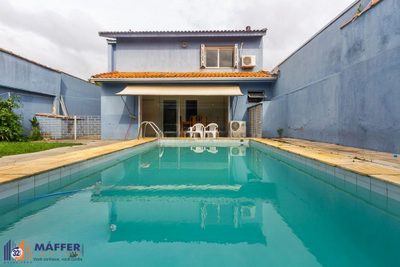 Casa, 4 quartos, 246 m² - Foto 1
