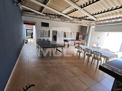 Casa, 3 quartos, 190 m² - Foto 1