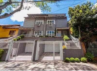 Casa, 3 quartos, 260 m² - Foto 1