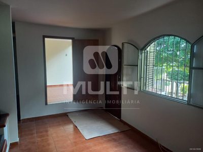 Casa, 3 quartos, 262 m² - Foto 3
