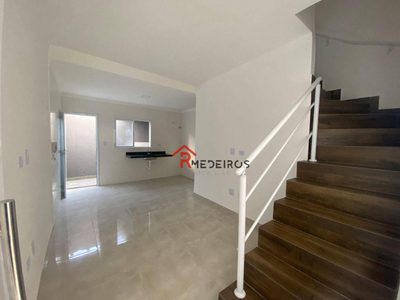 Sobrado, 2 quartos, 48 m² - Foto 1