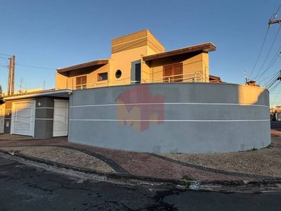 Sobrado, 3 quartos, 186 m² - Foto 2