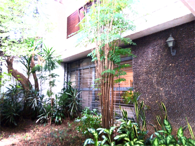 Sobrado, 4 quartos, 256 m² - Foto 1