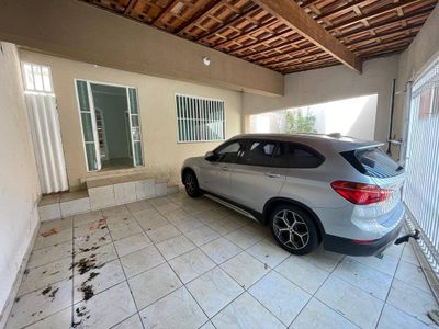 Casa, 4 quartos, 270 m² - Foto 1