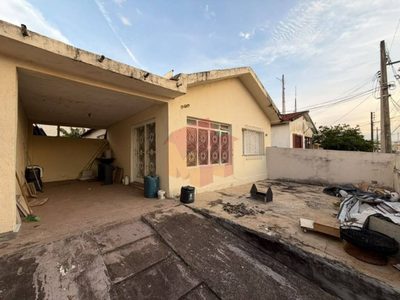 Casa, 3 quartos, 136 m² - Foto 1
