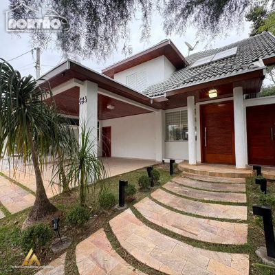 Casa, 4 quartos, 280 m² - Foto 1