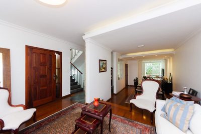 Casa, 4 quartos, 303 m² - Foto 1