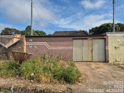 Casa, 2 quartos, 225 m² - Foto 1