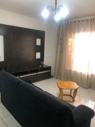 Casa, 3 quartos, 245 m² - Foto 2