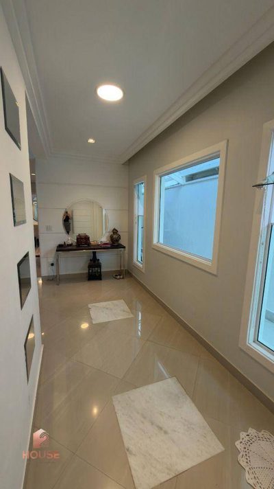 Sobrado, 4 quartos, 279 m² - Foto 2