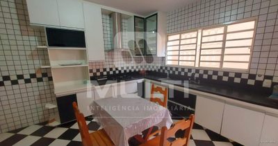 Casa, 4 quartos, 312 m² - Foto 4