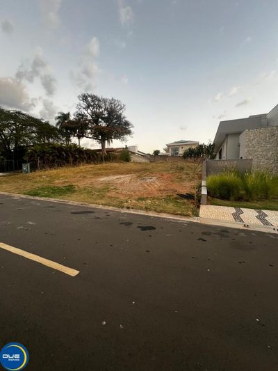 Terreno, 1000 m² - Foto 1
