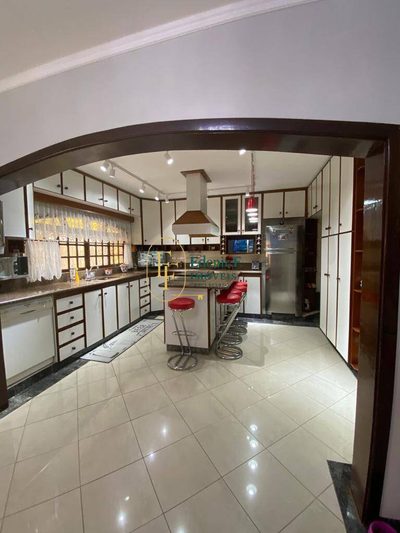 Sobrado, 3 quartos, 348 m² - Foto 4