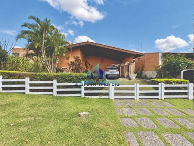 Casa, 3 quartos, 259 m² - Foto 1