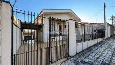 Casa, 2 quartos, 198 m² - Foto 1