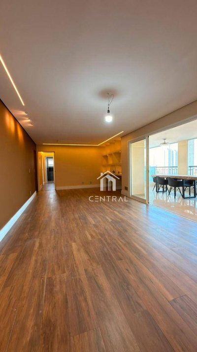 Apartamento, 3 quartos, 137 m² - Foto 1