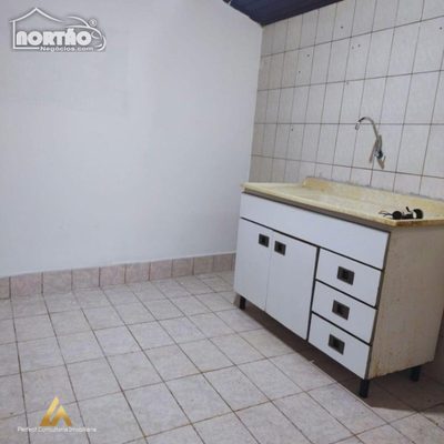 Casa, 5 quartos, 140 m² - Foto 2