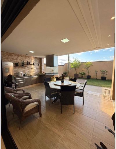 Sobrado, 4 quartos, 234 m² - Foto 2