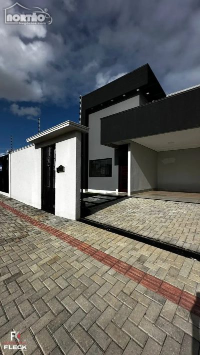 Casa, 4 quartos, 112 m² - Foto 1