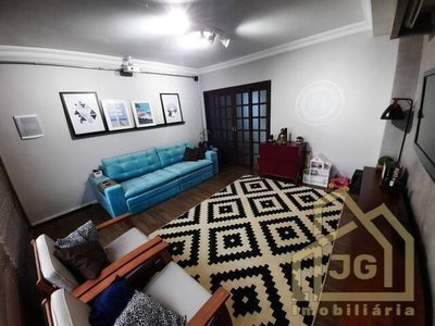 Sobrado, 3 quartos, 180 m² - Foto 1