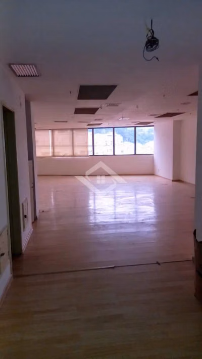 Prédio Inteiro - Foto 1