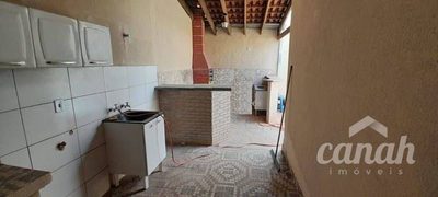 Casa, 3 quartos, 200 m² - Foto 1