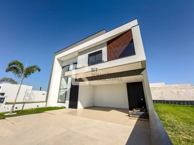 Sobrado, 4 quartos, 289 m² - Foto 1