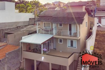 Casa, 3 quartos, 249 m² - Foto 1