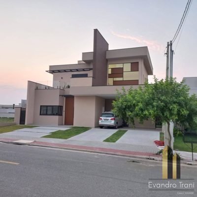 Casa, 3 quartos, 318 m² - Foto 1