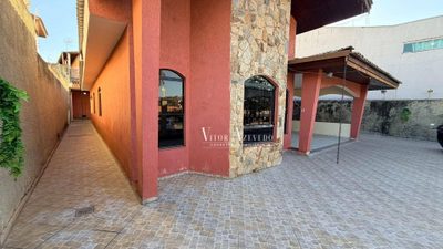 Casa, 3 quartos, 216 m² - Foto 4