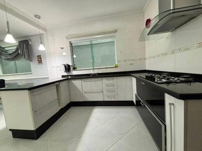 Sobrado, 3 quartos, 193 m² - Foto 1