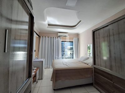 Casa, 4 quartos, 368 m² - Foto 2