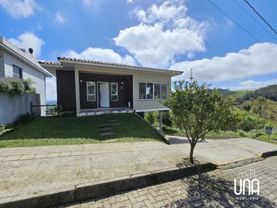 Casa, 3 quartos, 105 m² - Foto 1