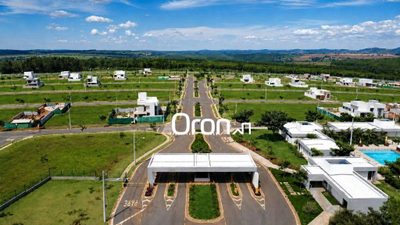Loteamento e Condomínio, 300 m² - Foto 1