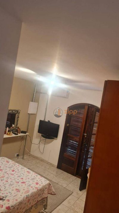 Sobrado, 3 quartos, 198 m² - Foto 2