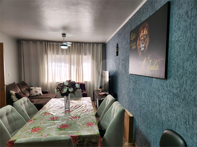 Sobrado, 3 quartos, 220 m² - Foto 1