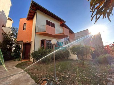 Casa, 4 quartos, 280 m² - Foto 2