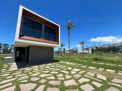 Casa de Condomínio, 4 quartos - Foto 1